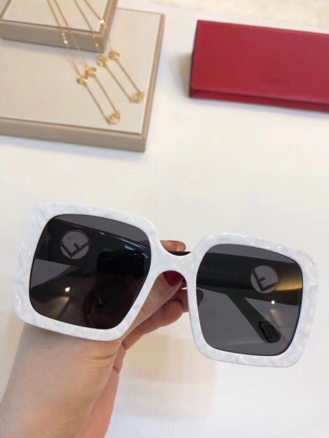 BST kính thời trang siêu Hot 